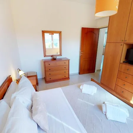Angelika Two-storey House With Pool For 7 Gouves